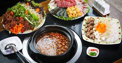 Ăn lẩu hải sản ở đâu ngon Hà Nội? Đây là những địa chỉ dành cho bạn