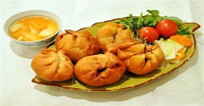 Bánh bao chiên thơm ngon, giòn rụm béo ngậy