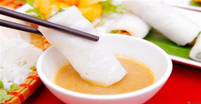 Bí quyết  làm bánh cuốn tôm chua ngon đậm chất Huế