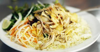 Cách làm cơm gà Hội An khiến bao người mê mẩn