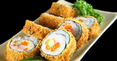 Cách làm kimbap chiên xù giòn rụm, nóng hổi