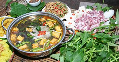 Cách nấu lẩu cua đồng thơm ngon, nhiều gạch vàng ươm