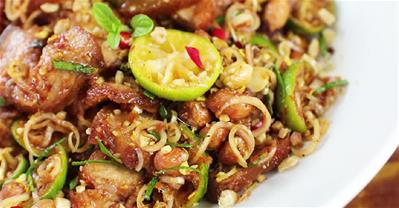 Chỉ vài bước có ngay Thịt Ba Chỉ Lắc Sả Tắc chua cay lạ miệng