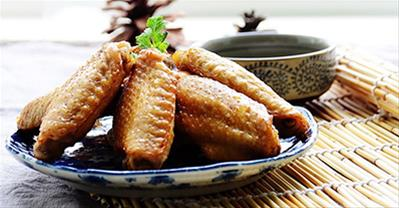 Học cách làm cánh gà xông khói nồng nàn hương khói bếp