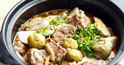 Học cách nấu vịt om sấu đậm đà ngon khó cưỡng