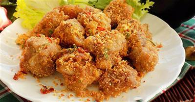 Hướng dẫn cách làm sườn sụn rang muối ngon “bá cháy”
