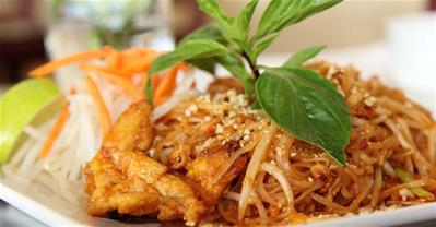 Lạ miệng với Pad Thái chay thanh tịnh độc đáo