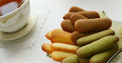 Làm bánh lưỡi mèo giòn ngon hơn ngoài tiệm