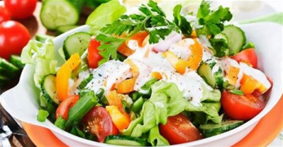Mách bạn cách làm món salad RAU TRỘN với sốt Mayonnaise