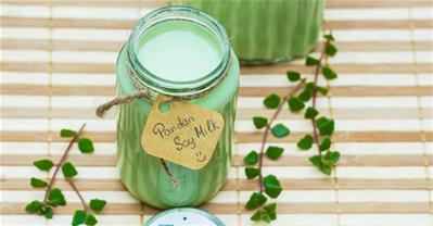 Mách bạn cách làm sữa đậu nành lá dứa thơm lừng tại nhà