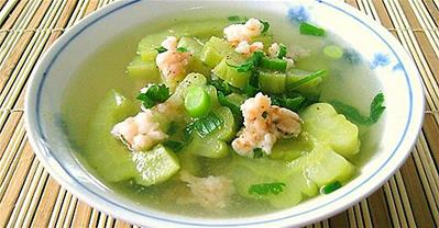 Mách bạn cách nấu canh khổ qua tôm thanh nhiệt mùa hè
