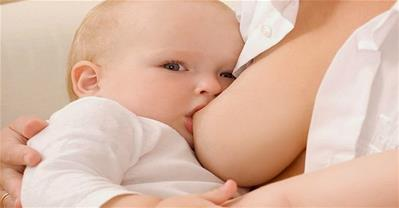 Mách các mẹ mẹo hay để con không cắn khi bú mẹ