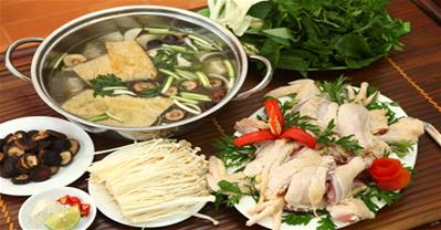 Mách chàng nấu lẩu nấm gà đãi mẹ và bà xã ngày 20/10