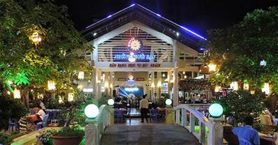 Nhà hàng Những Người Bạn – Nơi tình bằng hữu đong đầy