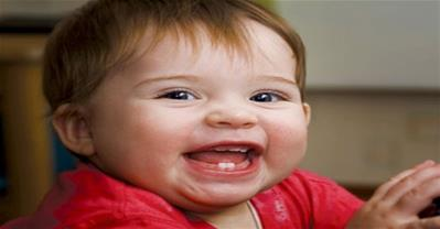Những cách đơn giản giúp trẻ giảm đau khi mọc răng