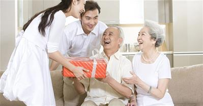 Những món quà sinh nhật cho Bố đầy ý nghĩa thay lời nói yêu thương