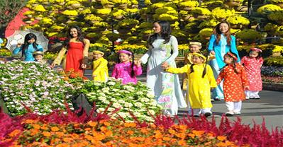 Tết Đinh Dậu 2017, chọn giờ xuất hành mang tài lộc về