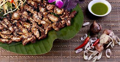 Top 10 quán ăn trưa ngon, nổi tiếng nhất ở Hà Nội 