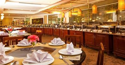 Trải nghiệm một bữa trưa tại nhà hàng buffet Đệ Nhất