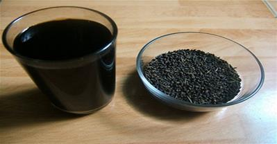 Trẻ như gái 18 nhờ tác dụng không ngờ của nước đậu đen