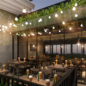 Nhà hàng có SÂN VƯỜN VIEW ĐẸP ngắm mùa thu Hà Nội