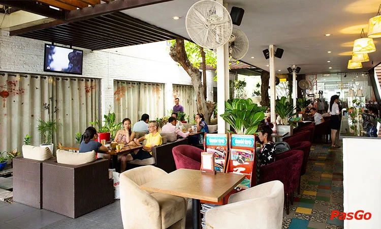 an-nam-reetaurant-&-cafe-truong-dinh-2