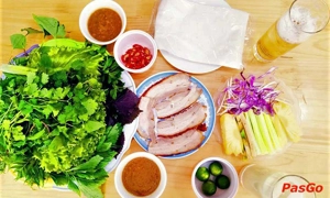banh-trang-cuon-thit-heo-hoang-beo-duy-tan-slide-1