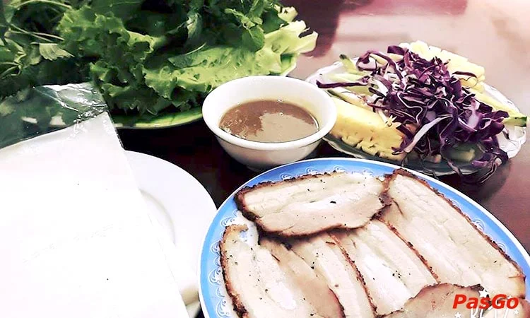 banh-trang-cuon-thit-heo-hoang-beo-duy-tan-slide-5