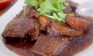 beefsteak-titi-bit-tet-huong-vi-au-tren-dat-viet-2