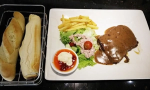 beefsteak-titi-bit-tet-huong-vi-au-tren-dat-viet-5