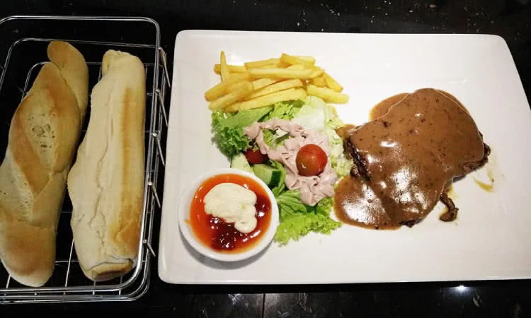 beefsteak-titi-bit-tet-huong-vi-au-tren-dat-viet-5