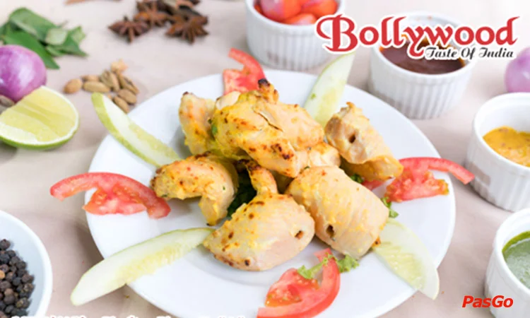 Bollywood-indian-restaurant-&-bar-bui-vien-6