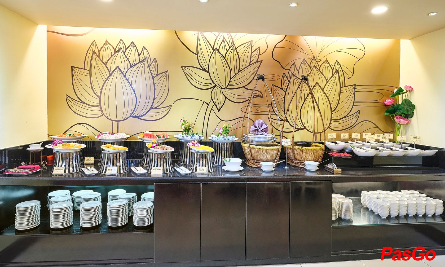 Buffet Gánh - Khách Sạn Bông Sen 3