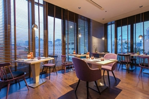 buffet-liberty-pasteur-quan-1-anh-1a