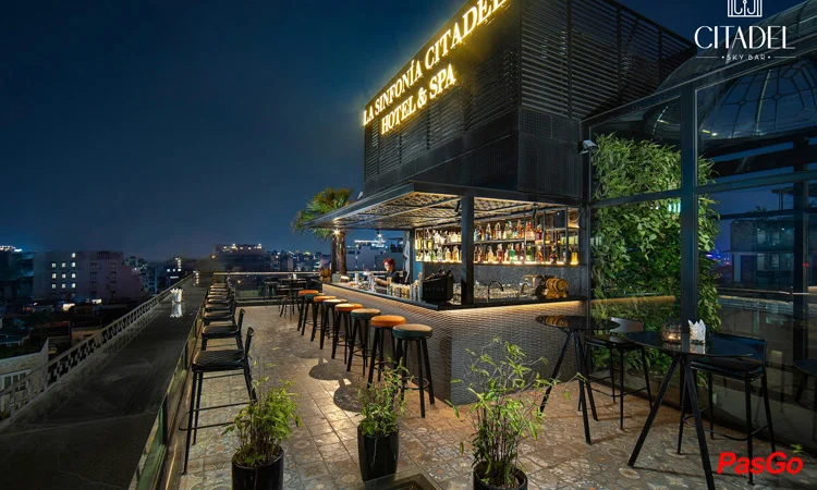 citadel-skybar-9