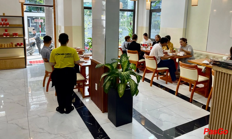 Nhà hàng Cơm Niêu Thiên Lý Hà Đô 12