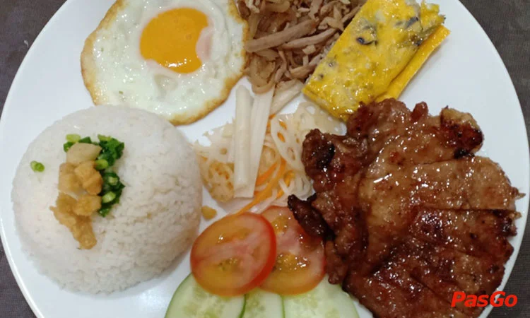 com-tam-que-nha-le-van-sy-1