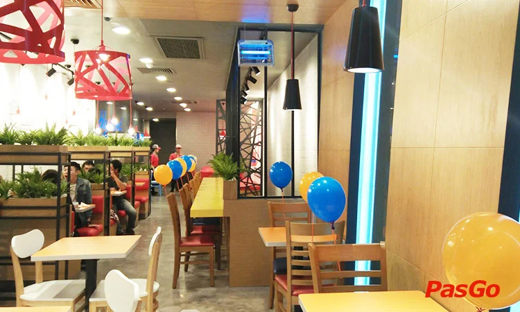 dq-grill-chill-vincom-lieu-giai-11