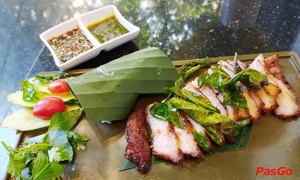 nha-hang-goc-pho-sai-gon-hang-tre-3