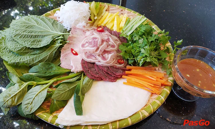nha-hang-goc-pho-sai-gon-hang-tre-8