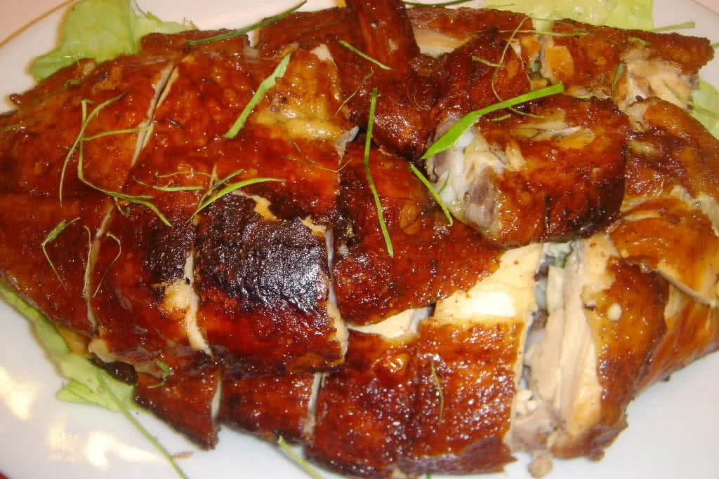 ha-thanh-chat-bac-giua-dat-troi-nam-1