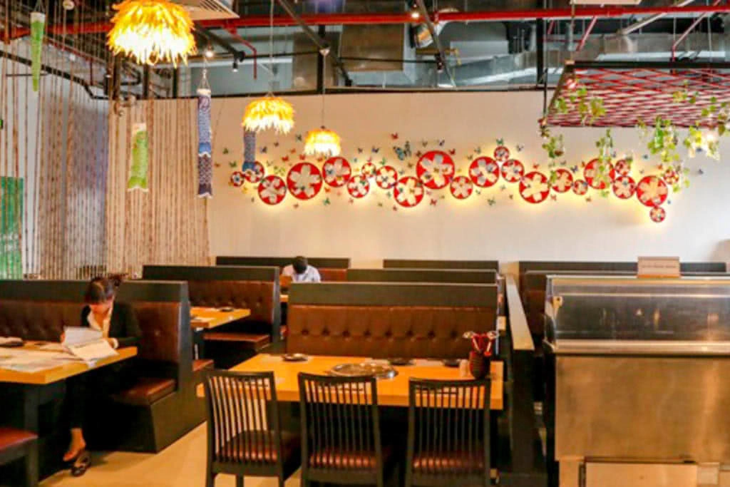 jojo-buffet-the-gioi-buffet-lau-nuong-trong-tay-ban-17