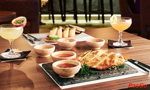 mot-hai-bar-eastin-grand-hotel-slide-1