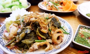 ngu-quan-dac-san-ca-song-kdt-dich-vong-cau-giay-3