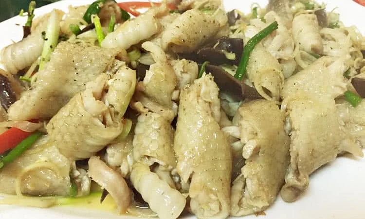 nguyen-van-duc-le-mat-tinh-hoa-am-thuc-lang-nghe-2