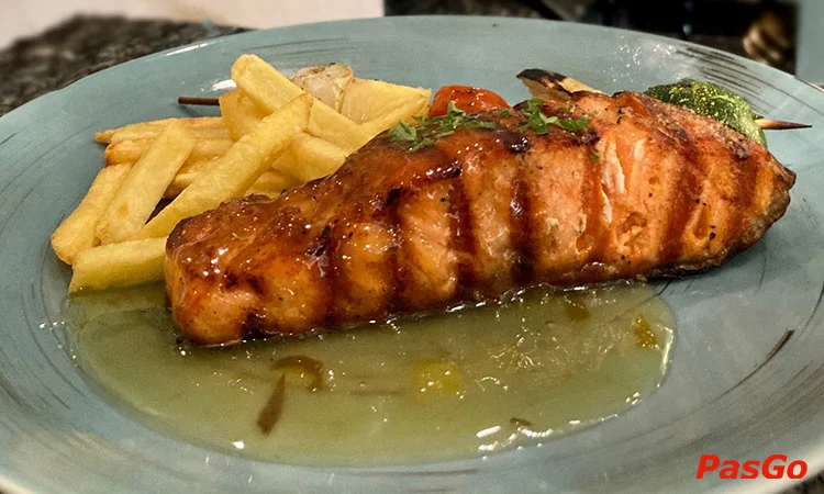 Nhà hàng 48 Bistro Lê Thị Riêng Chuẩn vị món Âu 6