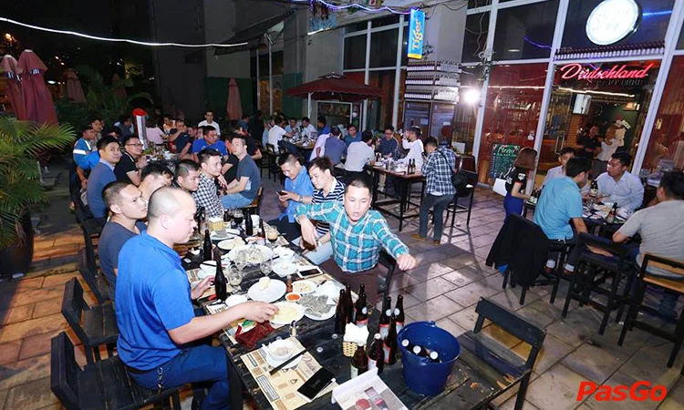 nha-hang-911-beer-club-slide-3