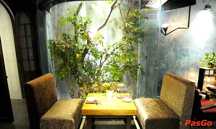 nha-hang-a-buu-lounge-pasteur-slide-3