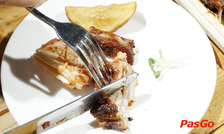 nha-hang-Aga-Steakhouse-slide-7