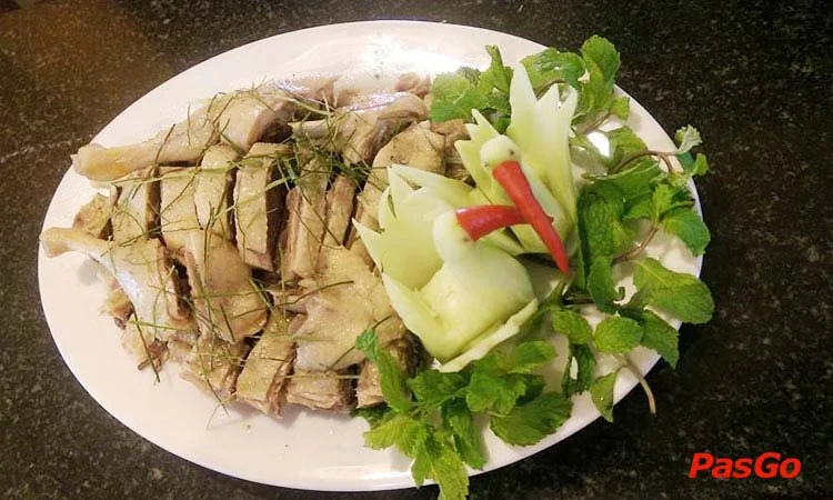 nha-hang-am-thu-va-am-nhac-hoang-tong-me-tri-slide-1